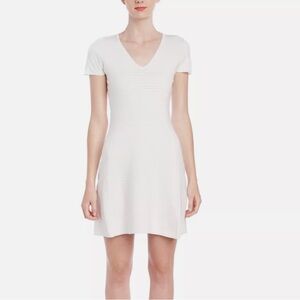 NWT Theory Anderz 0 White Ivory Dream Knit Short Sleeve Women’s Dress (size P)